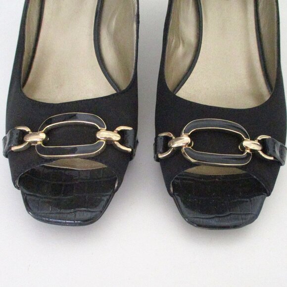 Bandolino "Gretchen" Womens Black Textile Wedge Peep Pump - Size 8.5M - Picture 5 of 10